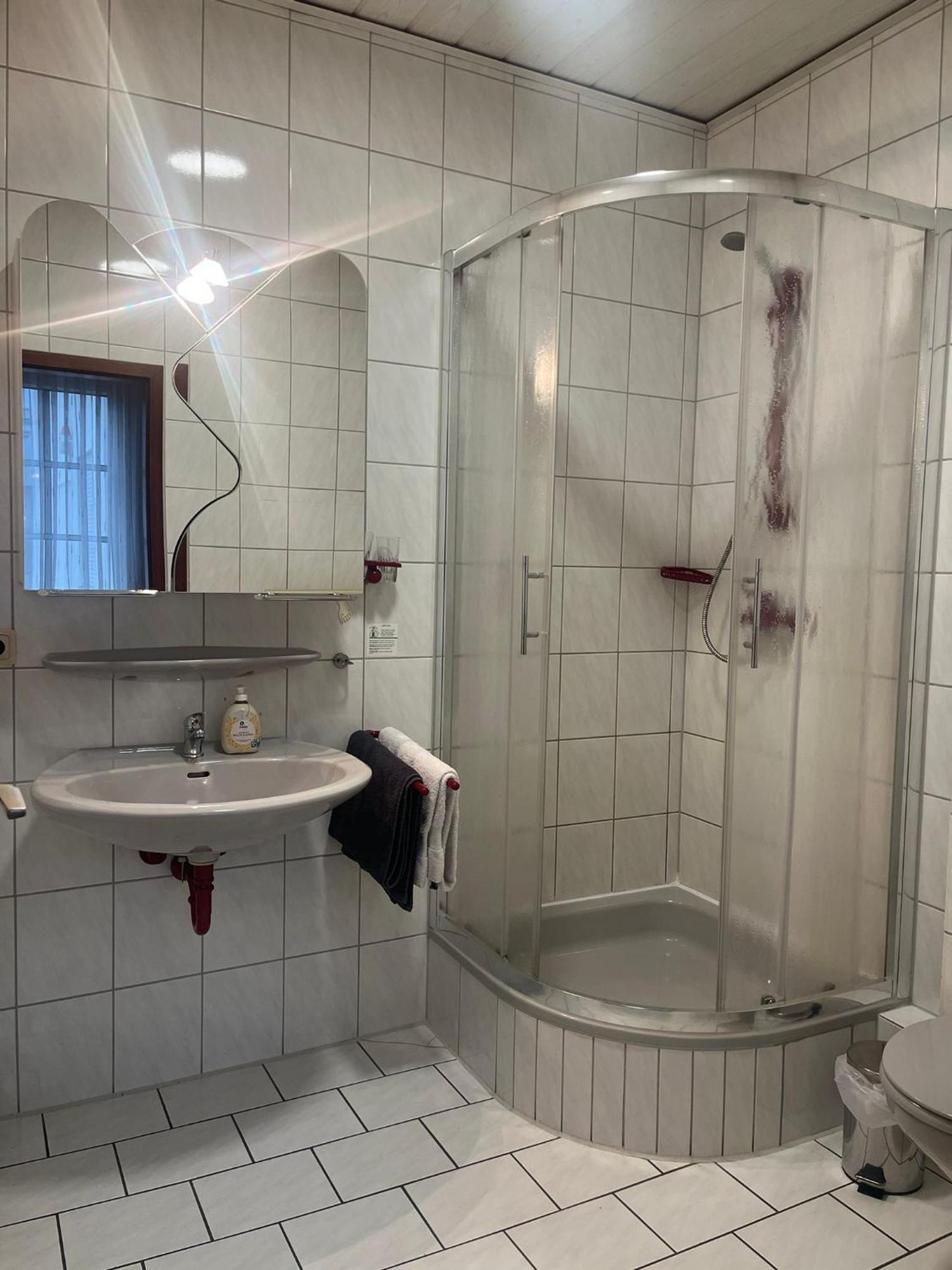 Danis Schlossschaenke Simmern Bilik gambar